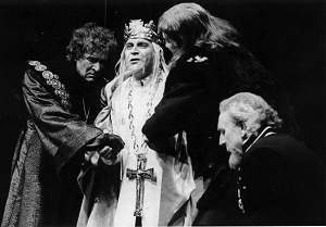 Richard, the devoted brother!